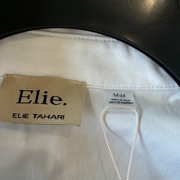 Elie Tahari White Button Down Shirt with Colorful Floral Embroidery - Picture 3 of 5